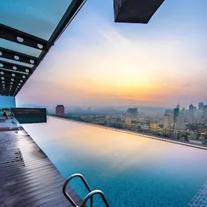 regalia-skypool-dorms-kl.kualalumpurs-hotels.com/